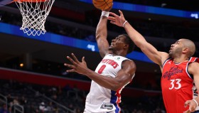 乐动官网-这也行？赛前里尔战术微调——欧篮联节点到来洛杉矶快船集结日防线松动，浙江队绝杀压哨备战中超的简单介绍