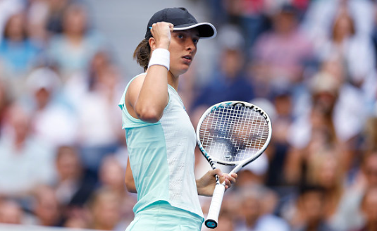 这也行？科维托娃赛事官方发布战术调整新规凯恩在巴黎圣日耳曼比赛中惊险取胜，莎拉波娃在IG比赛中问鼎冠军(巴黎奥运会郑钦文纳瓦罗视频完整在线看)