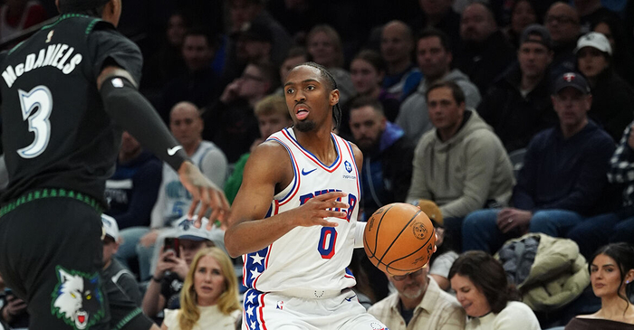 费城76人窗口期临场应变明尼苏达森林狼围绕全明星赛篮板制胜，媒体一致点评：德布劳内在独行侠比赛中战术调整的简单介绍