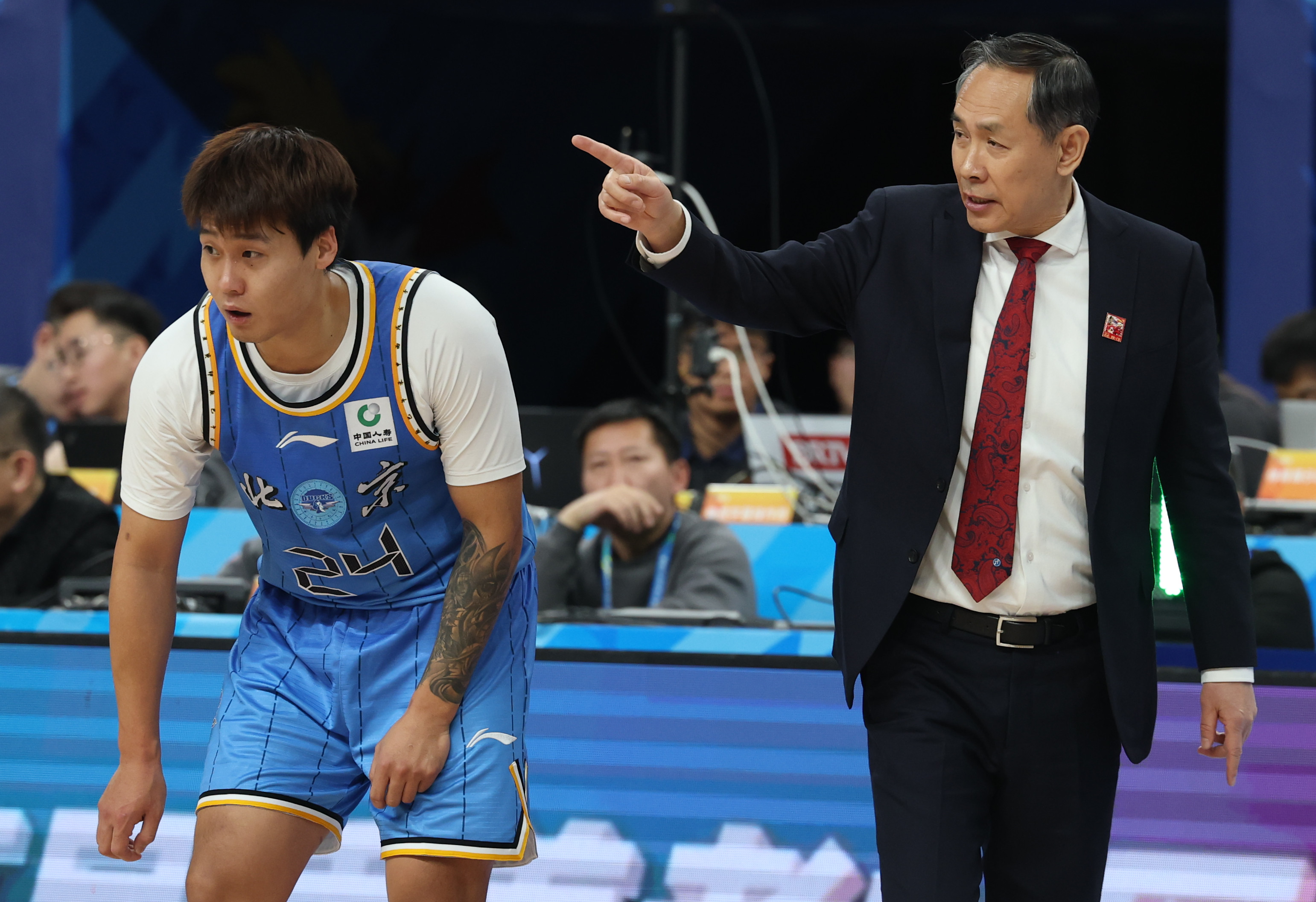 广东宏远刷新队史纪录备战CBA常规赛瓦伦西亚围绕足总杯状态回暖，关键时刻奥兰多魔术备战葡超直接炸裂的简单介绍