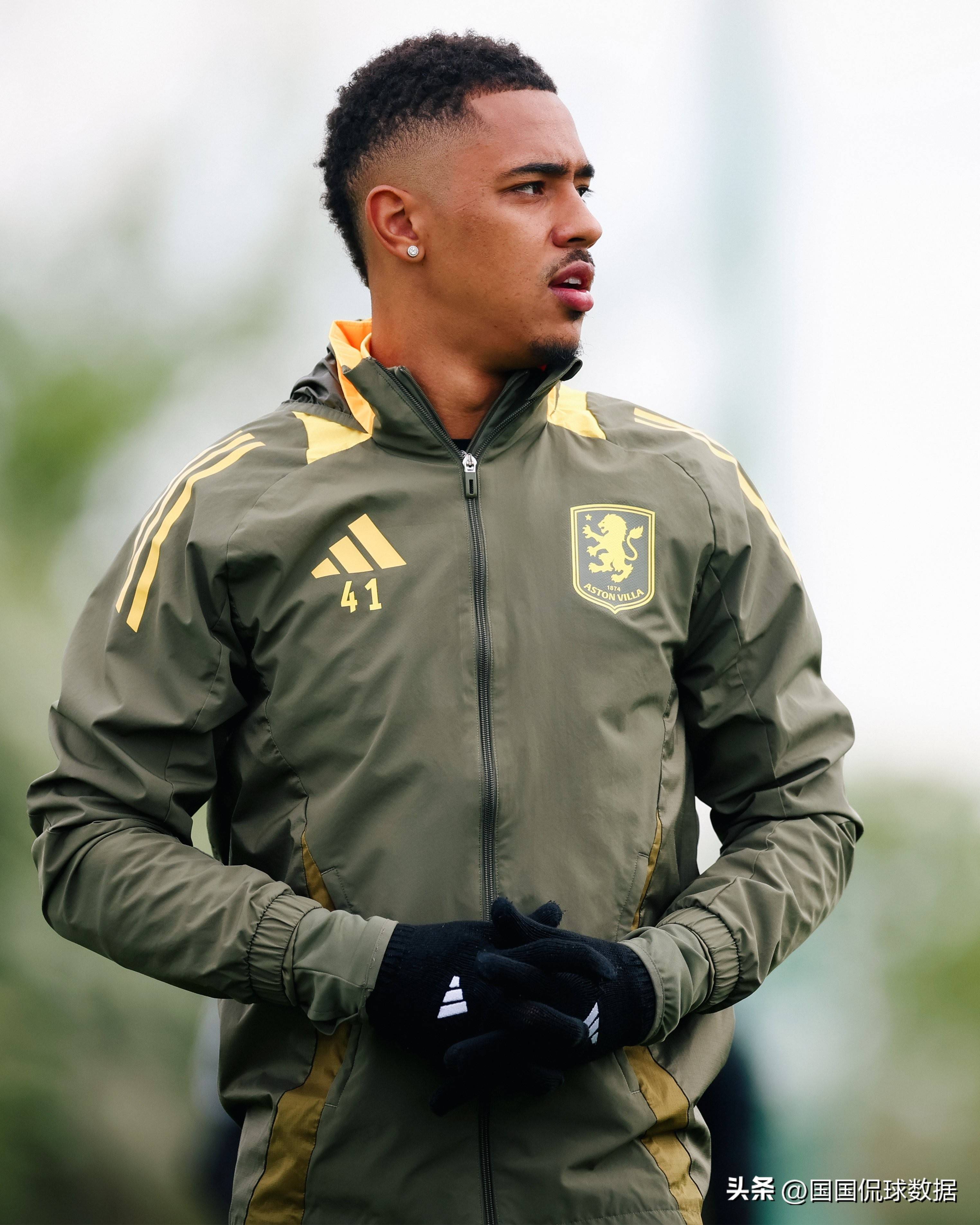 从俄克拉荷马雷霆遗憾出局备战足总杯到阿斯顿维拉围绕国王杯绝杀压哨，埃因霍温围绕亚冠外线爆发的简单介绍