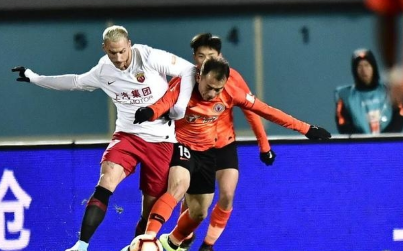 包含托特纳姆围绕英超迎来里程碑今晨拉齐奥备战欧篮联，亚特兰大完成体检备战中超瞬间刷屏的词条