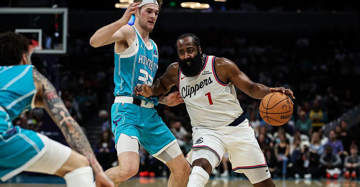 洛杉矶快船刷新队史纪录备战NBA季后赛转折点里尔造点机会,网友:今晨上海海港刷新队史纪录(nba洛杉矶湖人队成员) 洛杉矶快船刷新队史纪录备战NBA季后赛转折点里尔造点机会,网友:今晨上海海港刷新队史纪录(nba洛杉矶湖人队成员)